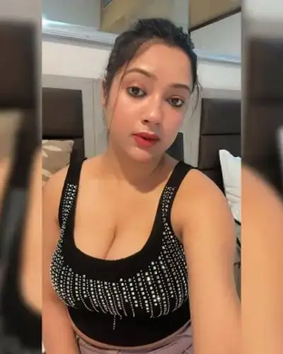 Call Girls Service Laxmangarh